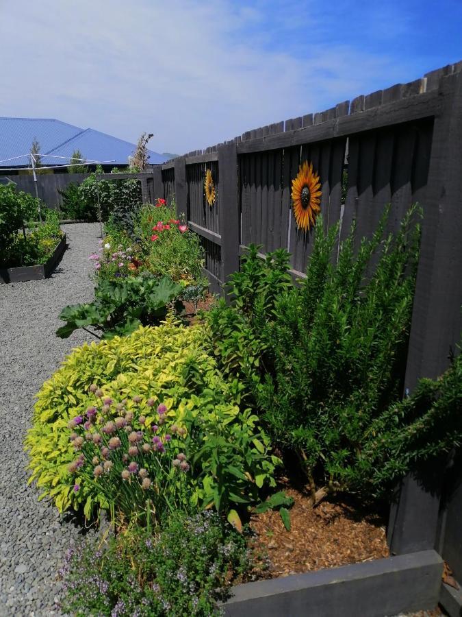 Perfect Home, Stunning Gardens - Aidanfield Gardens Bellissimo Christchurch Eksteriør billede